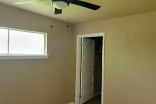 4660 Lois St, Fort Worth, TX 76119 - Photo 15