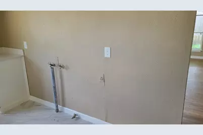 4660 Lois Street, Fort Worth, TX 76119 - Photo 19