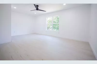 250 Skyview, Point, TX 75472 - Photo 13