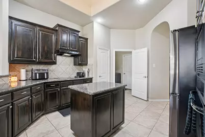 1117 Daventry Drive, Glenn Heights, TX 75154 - Photo 11