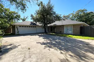 10006 Pensive Dr, Dallas, TX 75229 - Photo 3