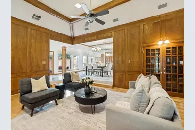 9502 Moss Haven Drive, Dallas, TX 75231 - Photo 5