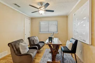 9502 Moss Haven Dr, Dallas, TX 75231 - Photo 25