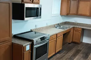 6102 S Lakeside Hills Ct, Granbury, TX 76048 - Photo 13