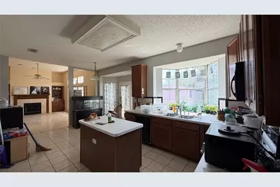 4412 Forsyth Lane, Grand Prairie, TX 75052 - Photo 11