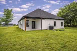 1621 Co Rd 4764, Boyd, TX 76023 - Photo 33