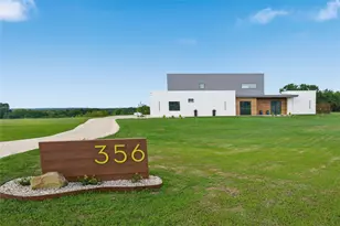 356 Bold Springs Ct, West, TX 76691 - Photo 3