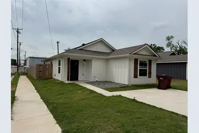 420 E 5th Street, Bonham, TX 75418 - Photo 1