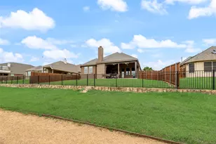 2112 Benjamin Creek Dr, Little Elm, TX 75068 - Photo 35