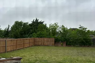 1033 Skyline Dr, Hutchins, TX 75141 - Photo 7