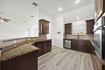 528 Hubbard Circle, Nevada, TX 75173 - Photo 13