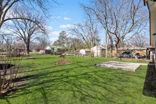 605 N Florence St, Grand Saline, TX 75140 - Photo 17