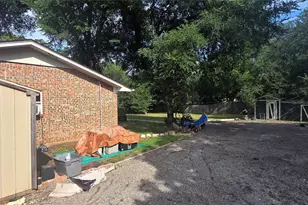 1065 Abbie Ln, Glen Rose, TX 76043 - Photo 19