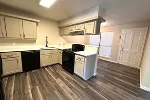 4119 Spring Meadow Ln, Flower Mound, TX 75028 - Photo 7