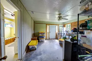 514 Gilliland Rd, Springtown, TX 76082 - Photo 23