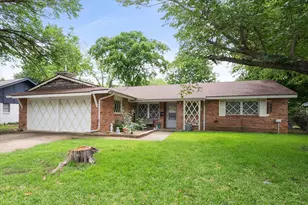 1715 Bradford Dr, Arlington, TX 76010 - Photo 3