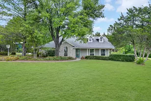 320 Cedar Hill Cir, Lowry Crossing, TX 75407 - Photo 3