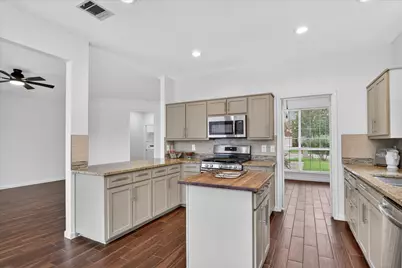 933 Highgate Drive, Lewisville, TX 75067 - Photo 9