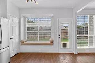 933 Highgate Dr, Lewisville, TX 75067 - Photo 5
