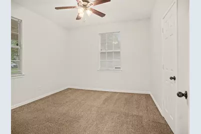 2446 Catherine Street, Dallas, TX 75211 - Photo 23