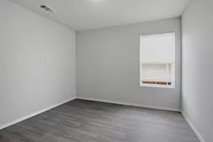 816 Bluffview Dr, Cleburne, TX 76031 - Photo 23