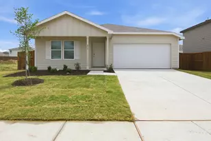 816 Bluffview Dr, Cleburne, TX 76031 - Photo 1