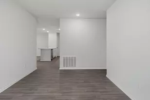 816 Bluffview Dr, Cleburne, TX 76031 - Photo 9