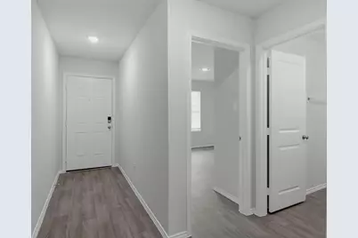 816 Bluffview Drive, Cleburne, TX 76031 - Photo 3