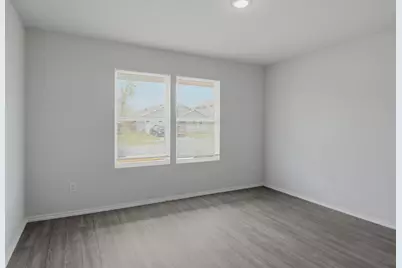 816 Bluffview Drive, Cleburne, TX 76031 - Photo 17