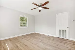 422 Stone St, Mineola, TX 75773 - Photo 11