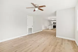 422 Stone St, Mineola, TX 75773 - Photo 9
