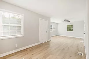 422 Stone St, Mineola, TX 75773 - Photo 7