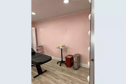 320 N Jim Wright Freeway #324, White Settlement, TX 76108 - Photo 7