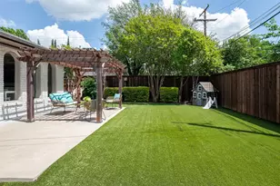 3352 Princess Ln, Dallas, TX 75229 - Photo 23