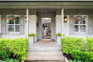 3352 Princess Ln, Dallas, TX 75229 - Photo 3