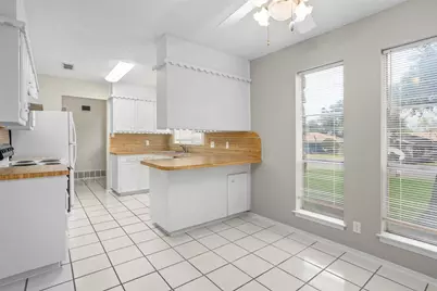 1024 Edgewood Trail, Benbrook, TX 76126 - Photo 11