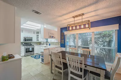 2003 Edgebrook Court, Arlington, TX 76015 - Photo 17