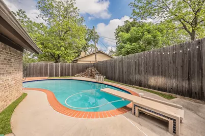 2003 Edgebrook Court, Arlington, TX 76015 - Photo 9