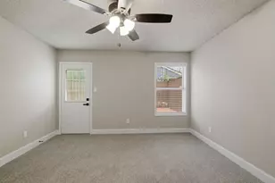 8105 Spruce Valley Dr, Fort Worth, TX 76137 - Photo 17