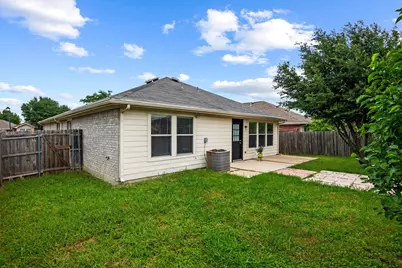 5589 Hunters Bend Lane, Dallas, TX 75249 - Photo 25