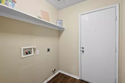 5589 Hunters Bend Lane, Dallas, TX 75249 - Photo 19