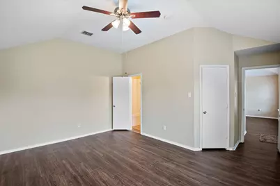 5589 Hunters Bend Lane, Dallas, TX 75249 - Photo 15