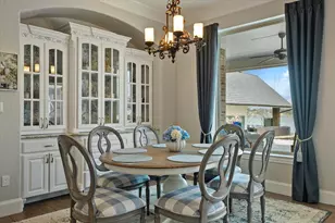 1904 W Emerald Bend Ct, Granbury, TX 76049 - Photo 11