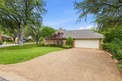 4306 Essex Court, Arlington, TX 76016 - Photo 35