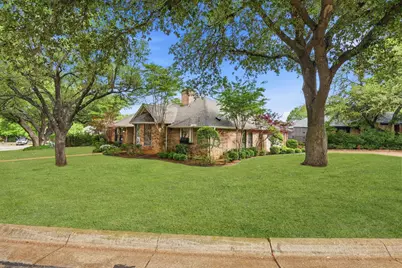 4306 Essex Court, Arlington, TX 76016 - Photo 3