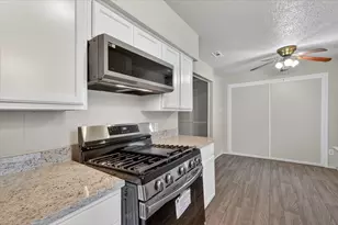 10517 Castlerock Dr, Dallas, TX 75217 - Photo 7