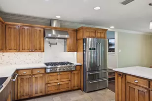 7437 Lochwood Ct, Fort Worth, TX 76179 - Photo 5