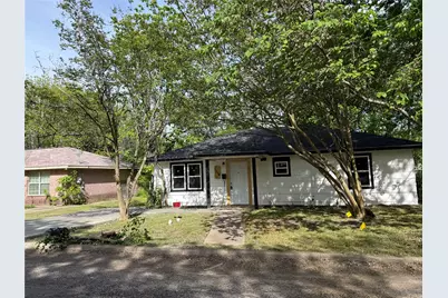 1114 Blackburn Street, Commerce, TX 75428 - Photo 3
