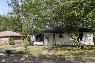 1114 Blackburn St, Commerce, TX 75428 - Photo 3