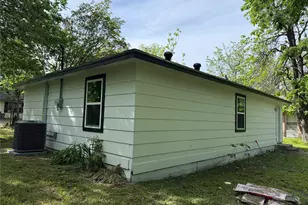1114 Blackburn St, Commerce, TX 75428 - Photo 15